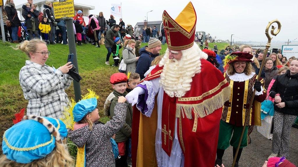 Sint Intocht in Boven-Hardinxveld in Hardinxveld-Giessendam